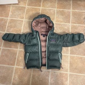 6-12 month Patagonia down jacket. Fit my daughter until she turned 2. Like new
